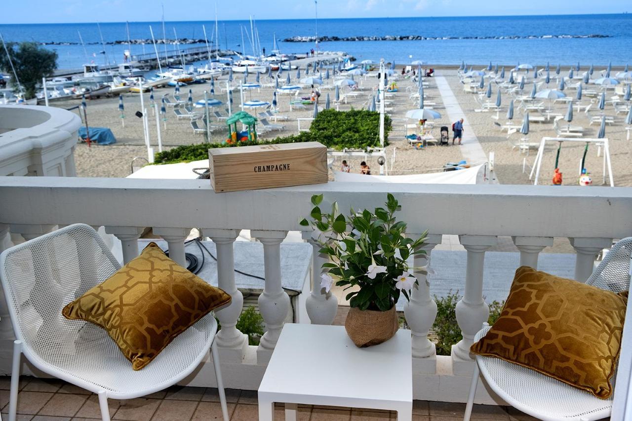 Villa La Torretta Luxury B&B - Adults Only - Rimini Esterno foto